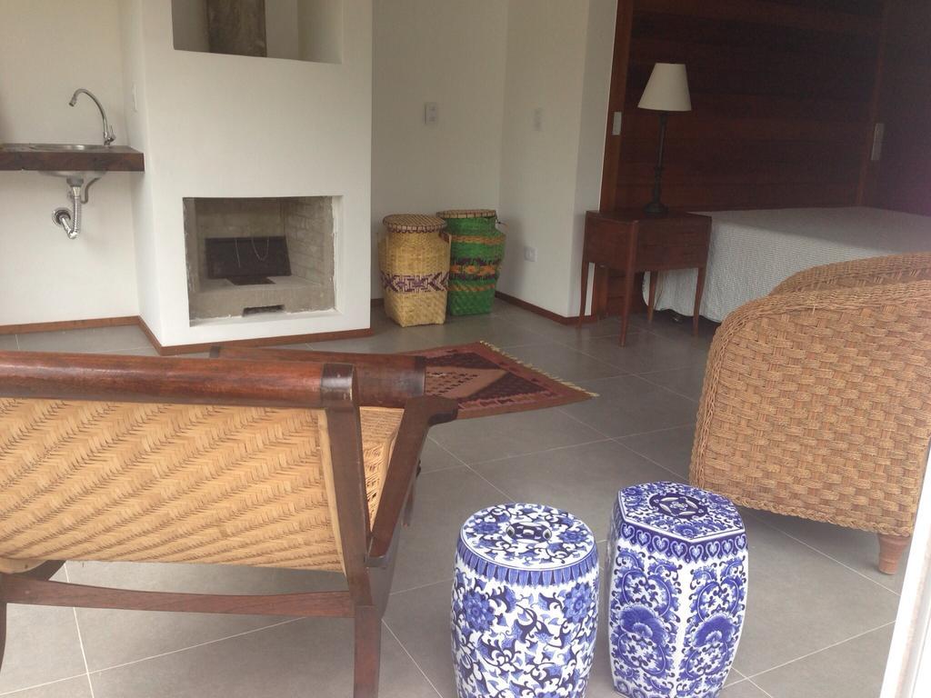 Casa da Ilha do Mel - Pousada de Charme Bilik gambar